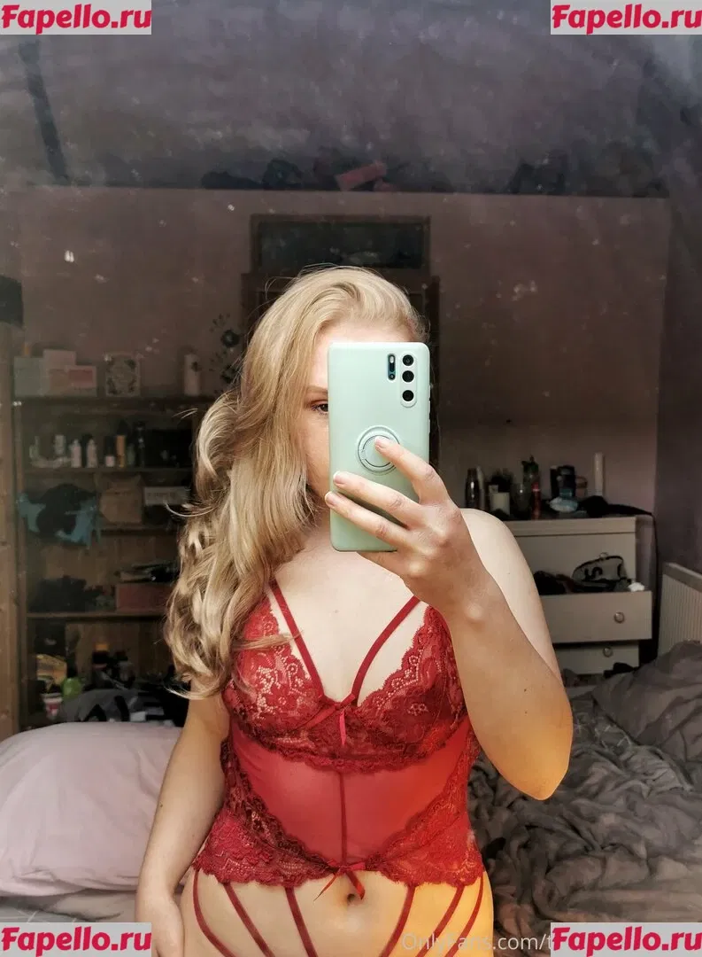 Thatlittleminigirl Onlyfans Photo Gallery 