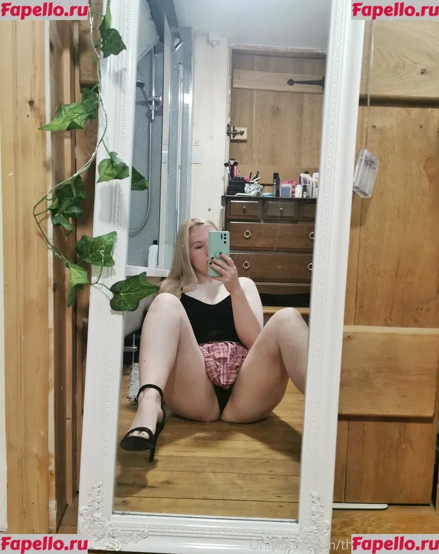 Thatlittleminigirl Onlyfans Photo Gallery 