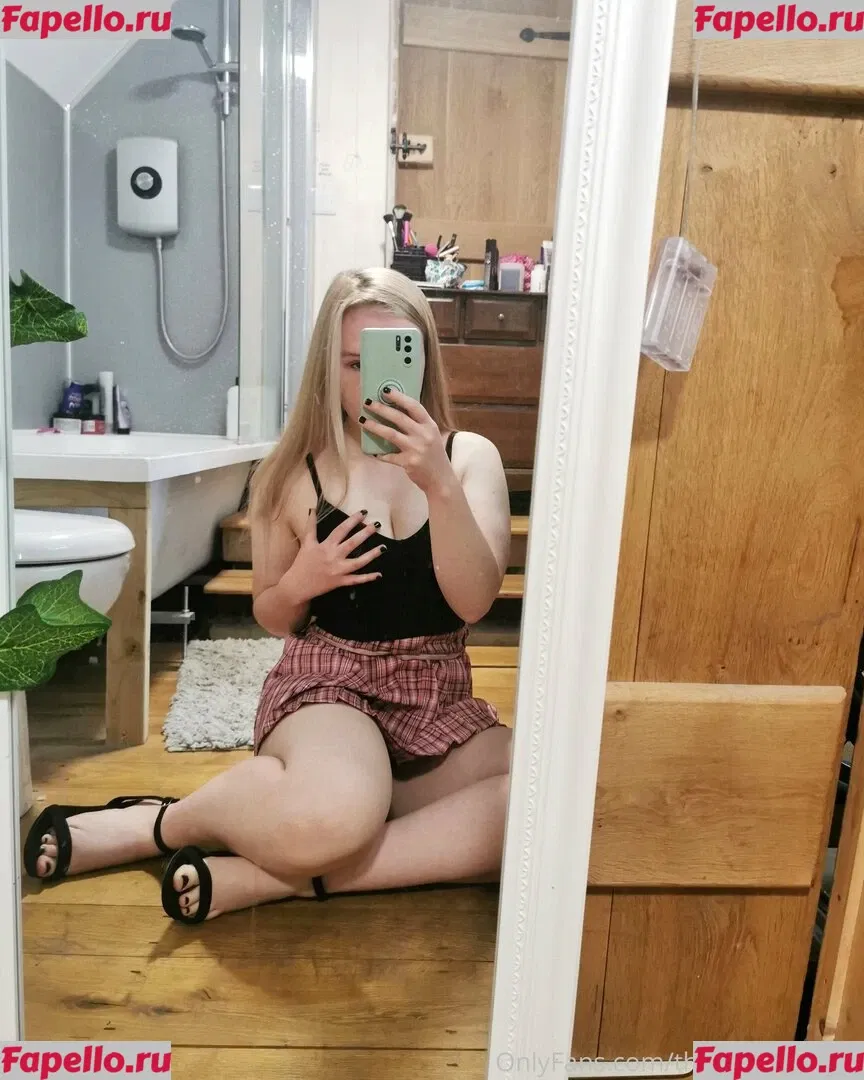 Thatlittleminigirl Onlyfans Photo Gallery 