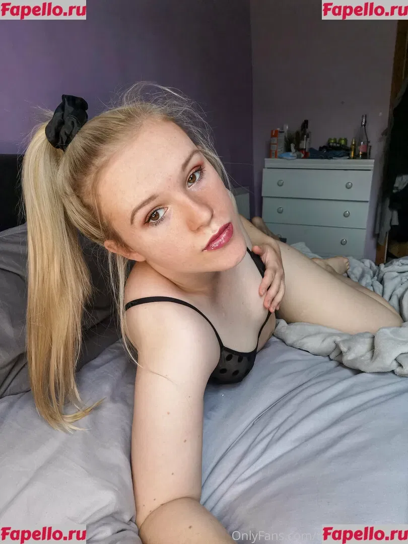 Thatlittleminigirl Onlyfans Photo Gallery 
