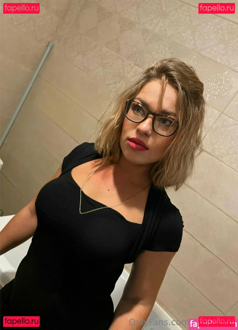 elina1303 Onlyfans Photo Gallery 