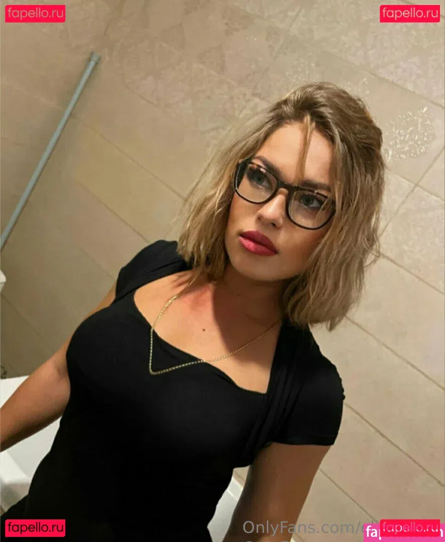 elina1303 Onlyfans Photo Gallery 