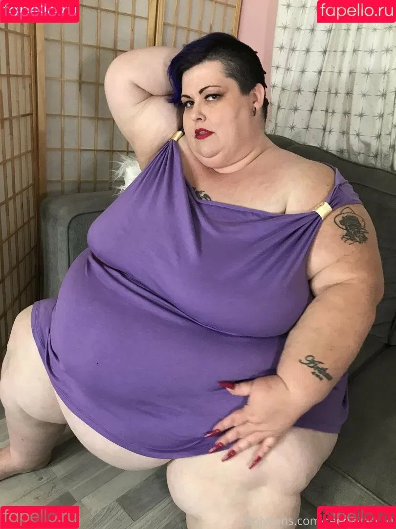 reenayestarr Onlyfans Photo Gallery 
