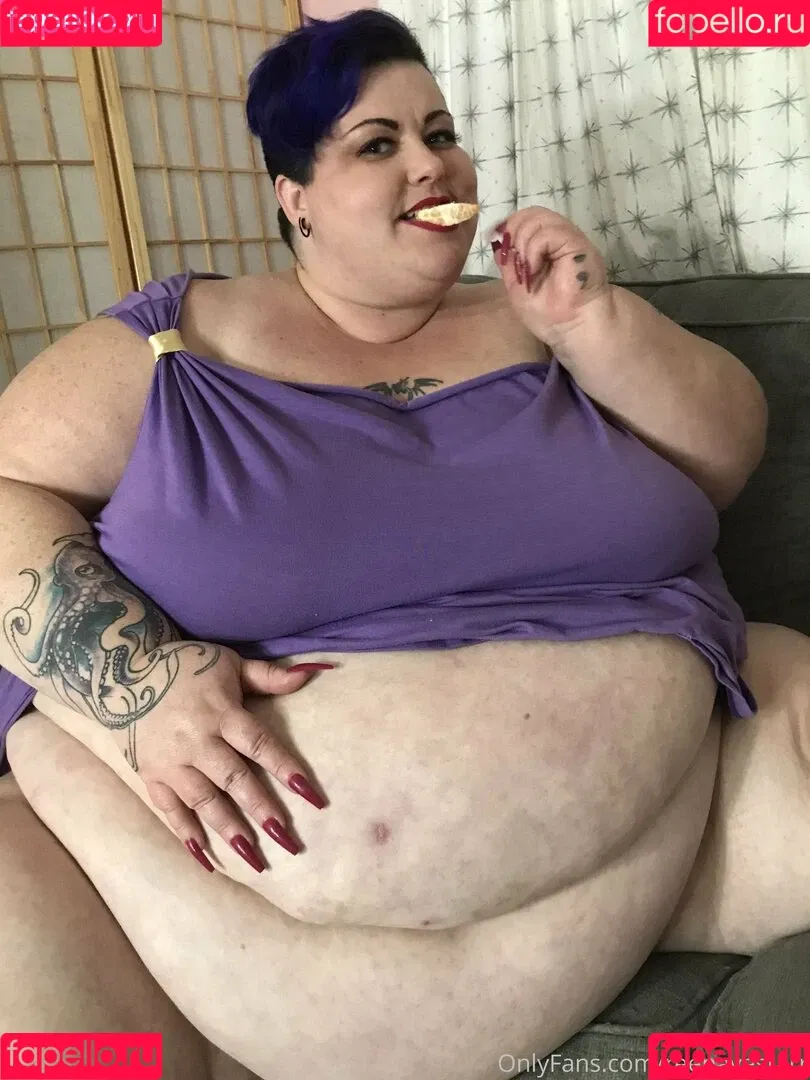reenayestarr Onlyfans Photo Gallery 