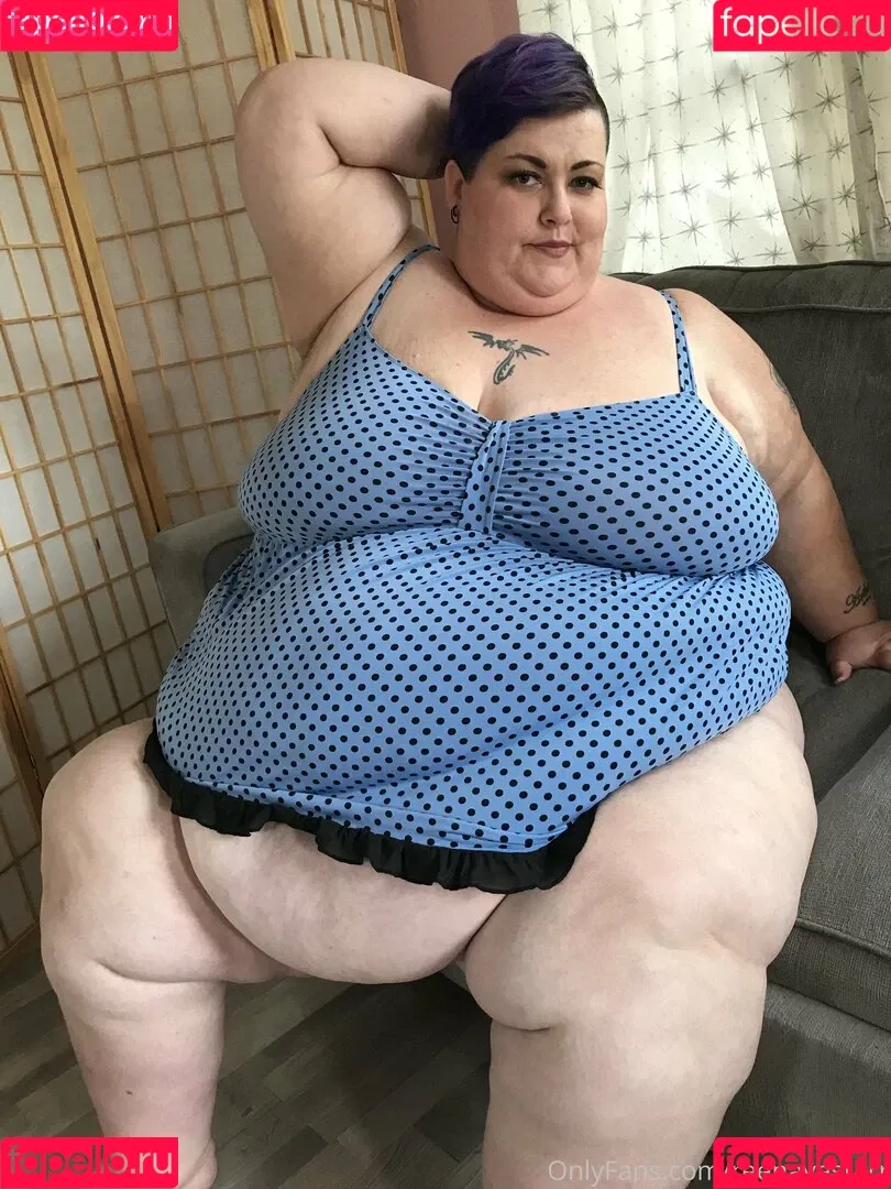 reenayestarr Onlyfans Photo Gallery 