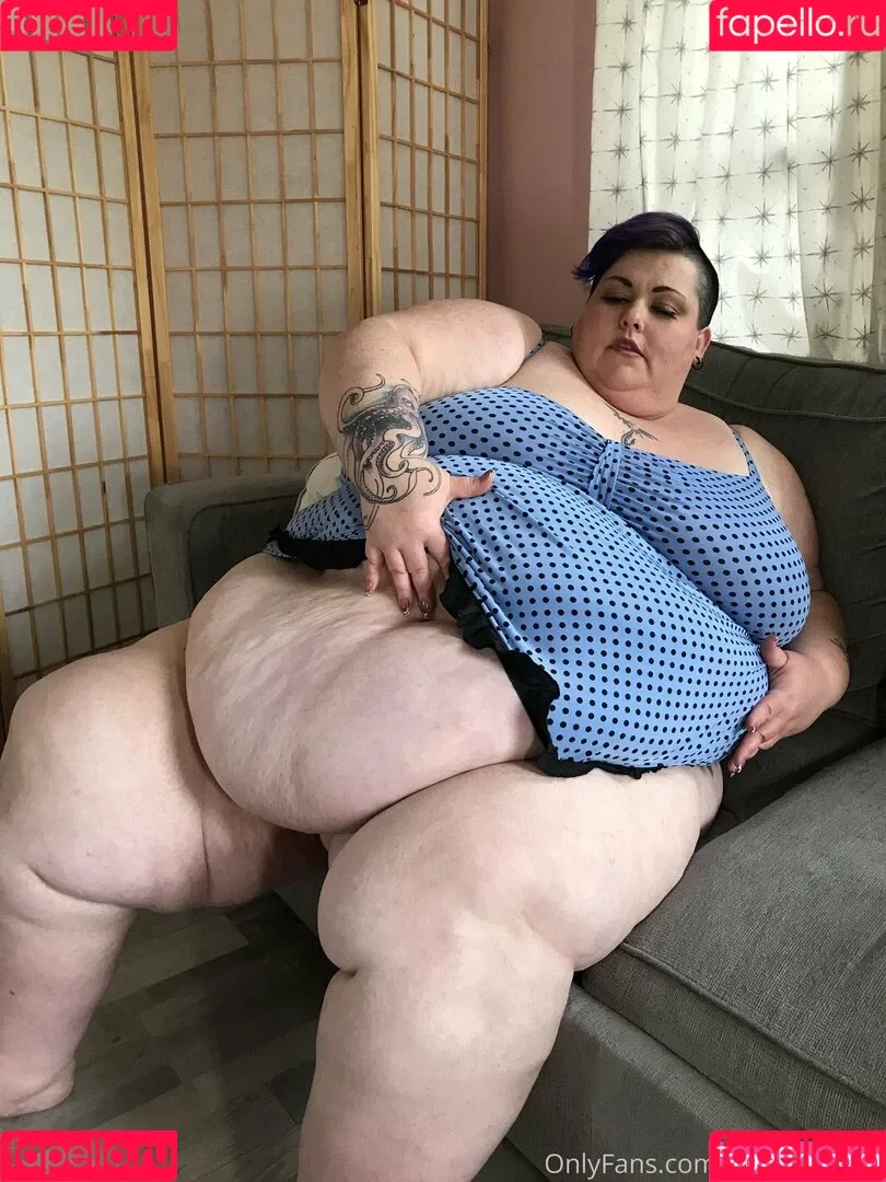 reenayestarr Onlyfans Photo Gallery 
