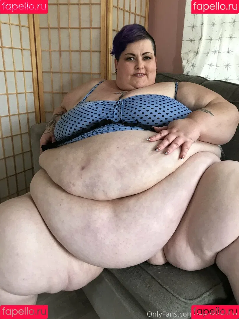 reenayestarr Onlyfans Photo Gallery 