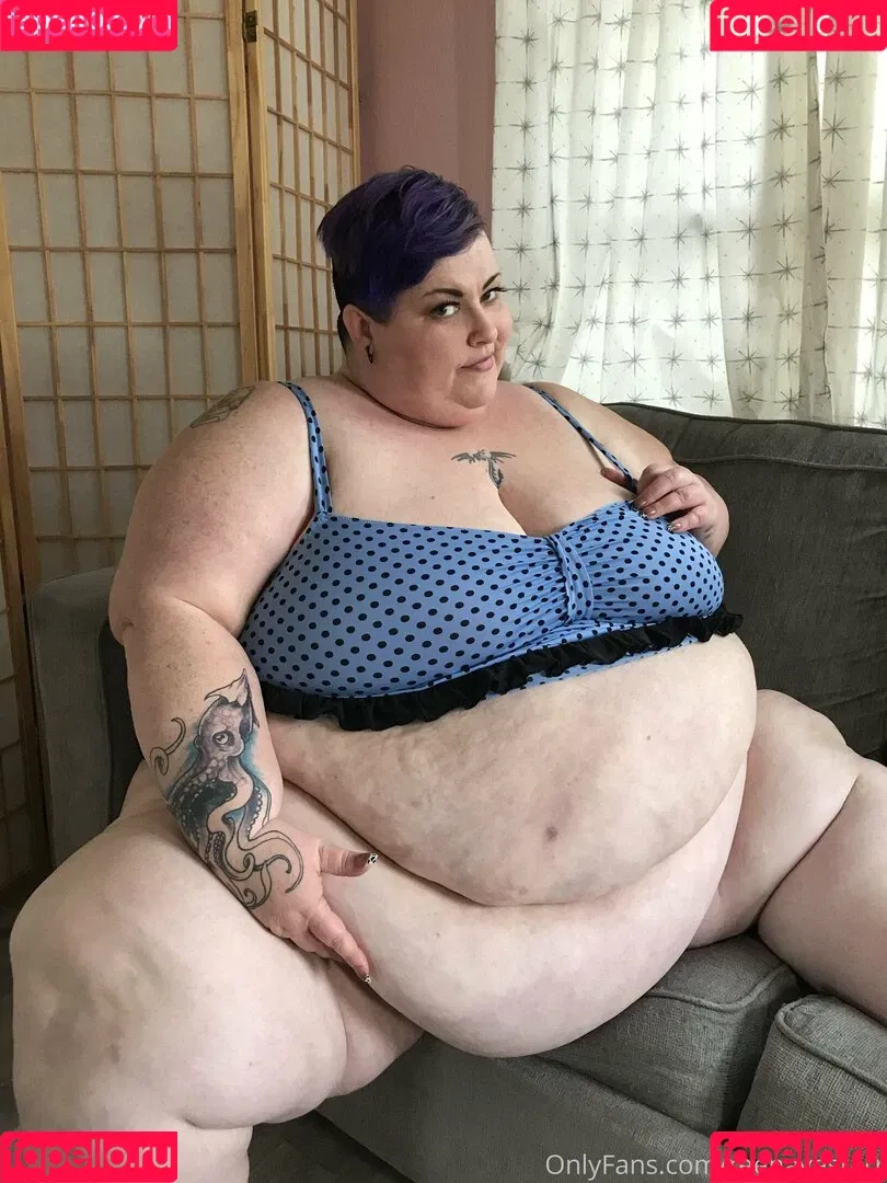 reenayestarr Onlyfans Photo Gallery 