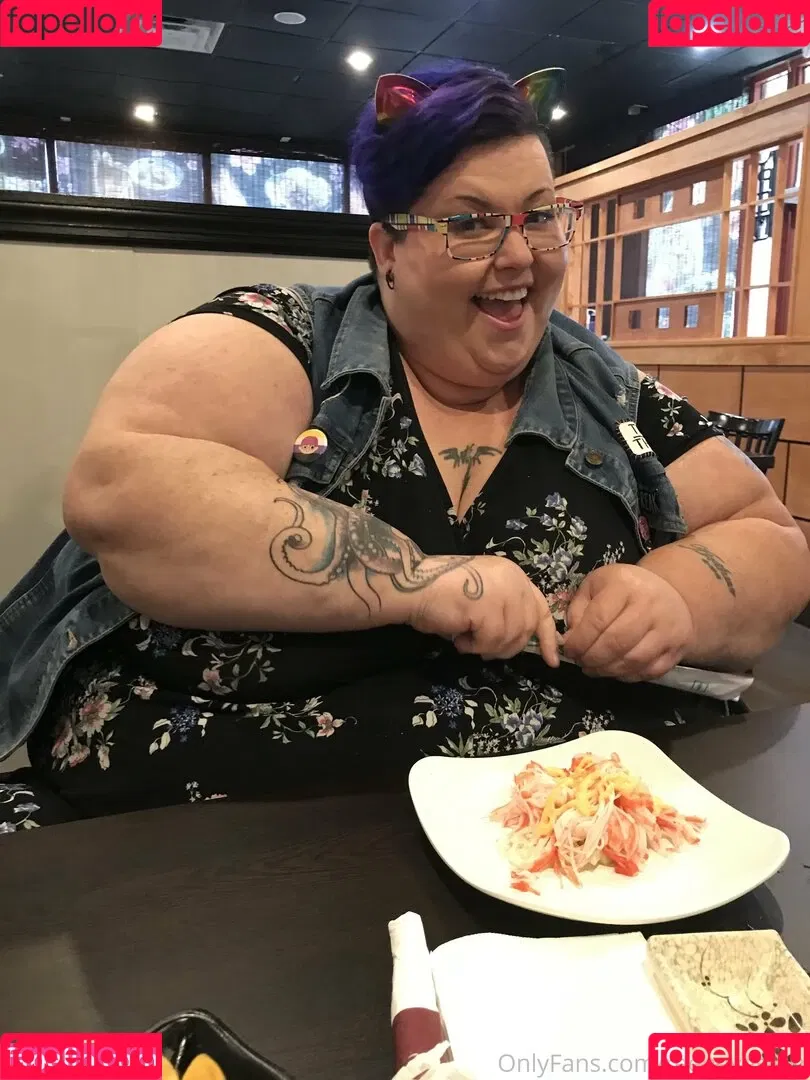 reenayestarr Onlyfans Photo Gallery 