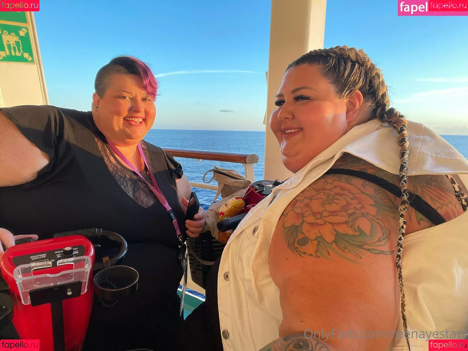 reenayestarr Onlyfans Photo Gallery 