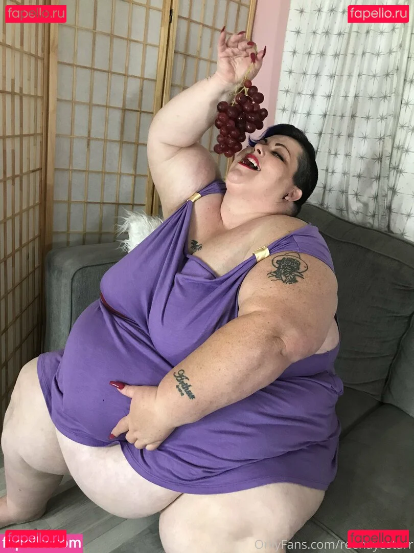 reenayestarr Onlyfans Photo Gallery 