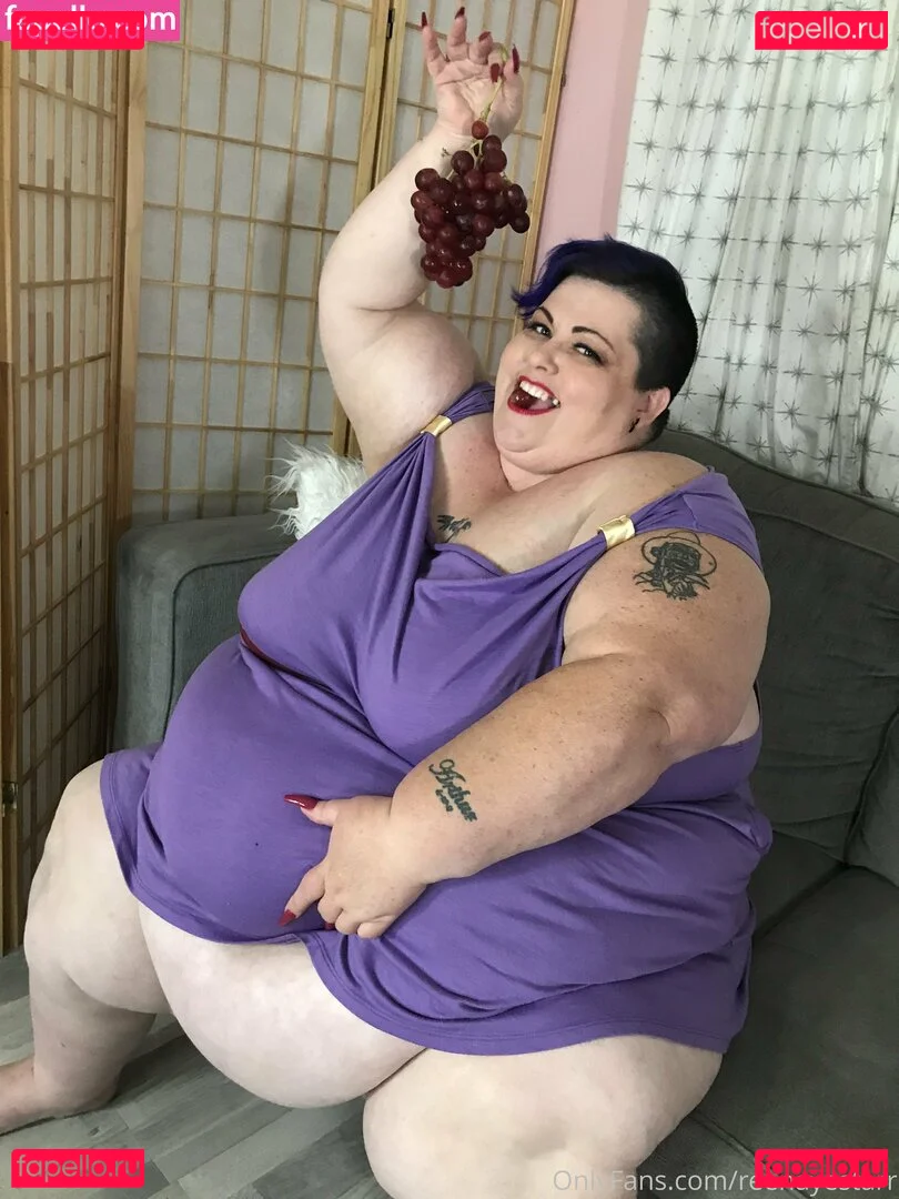 reenayestarr Onlyfans Photo Gallery 