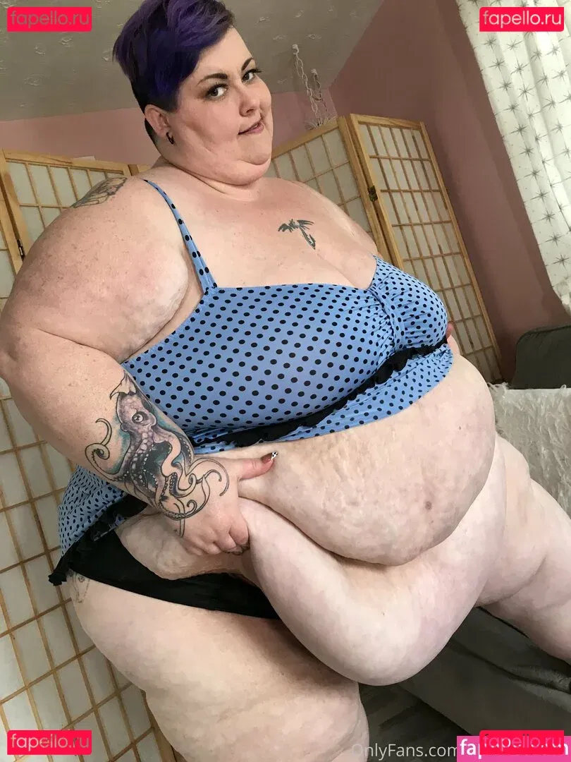 reenayestarr Onlyfans Photo Gallery 