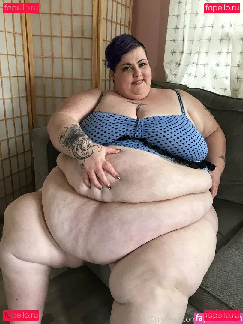 reenayestarr Onlyfans Photo Gallery 