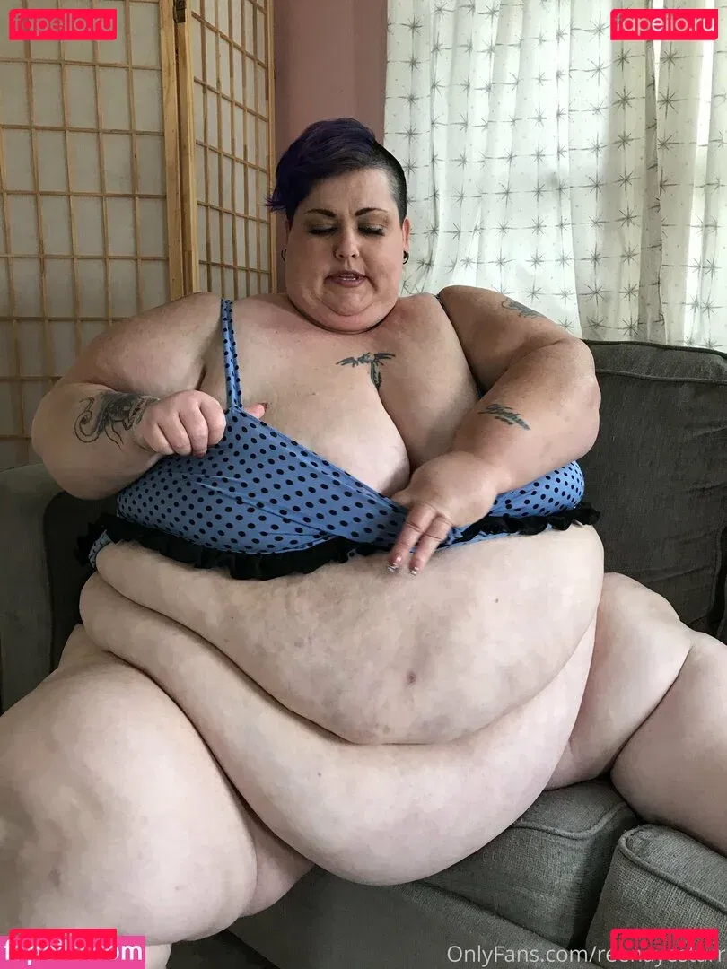 reenayestarr Onlyfans Photo Gallery 