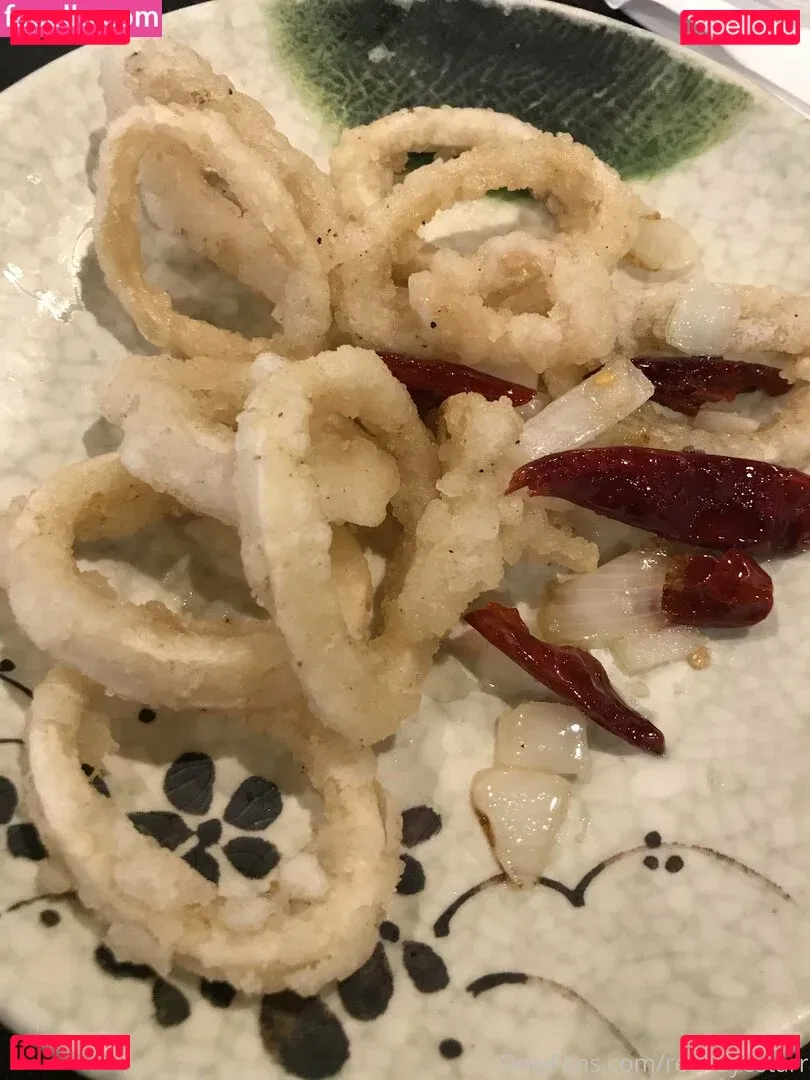 reenayestarr Onlyfans Photo Gallery 