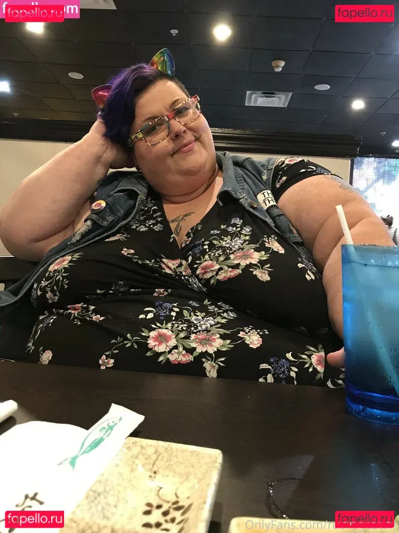 reenayestarr Onlyfans Photo Gallery 