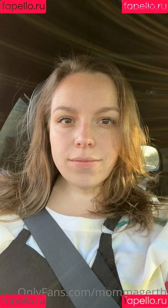 mommagerth Onlyfans Photo Gallery 