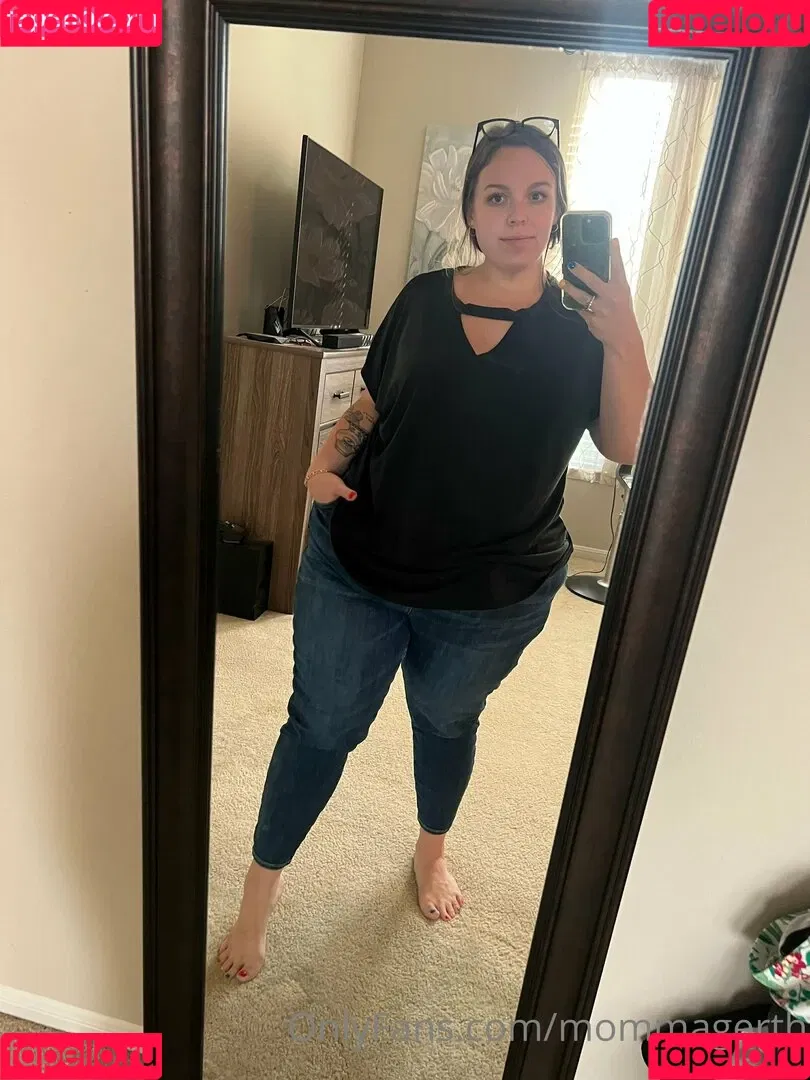 mommagerth Onlyfans Photo Gallery 