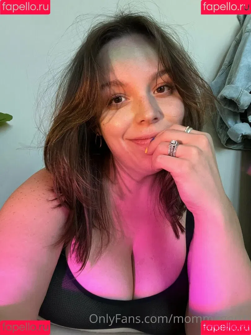 mommagerth Onlyfans Photo Gallery 