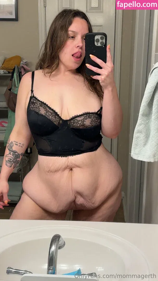 mommagerth Onlyfans Photo Gallery 