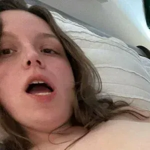 mommagerth Onlyfans Photo Gallery 