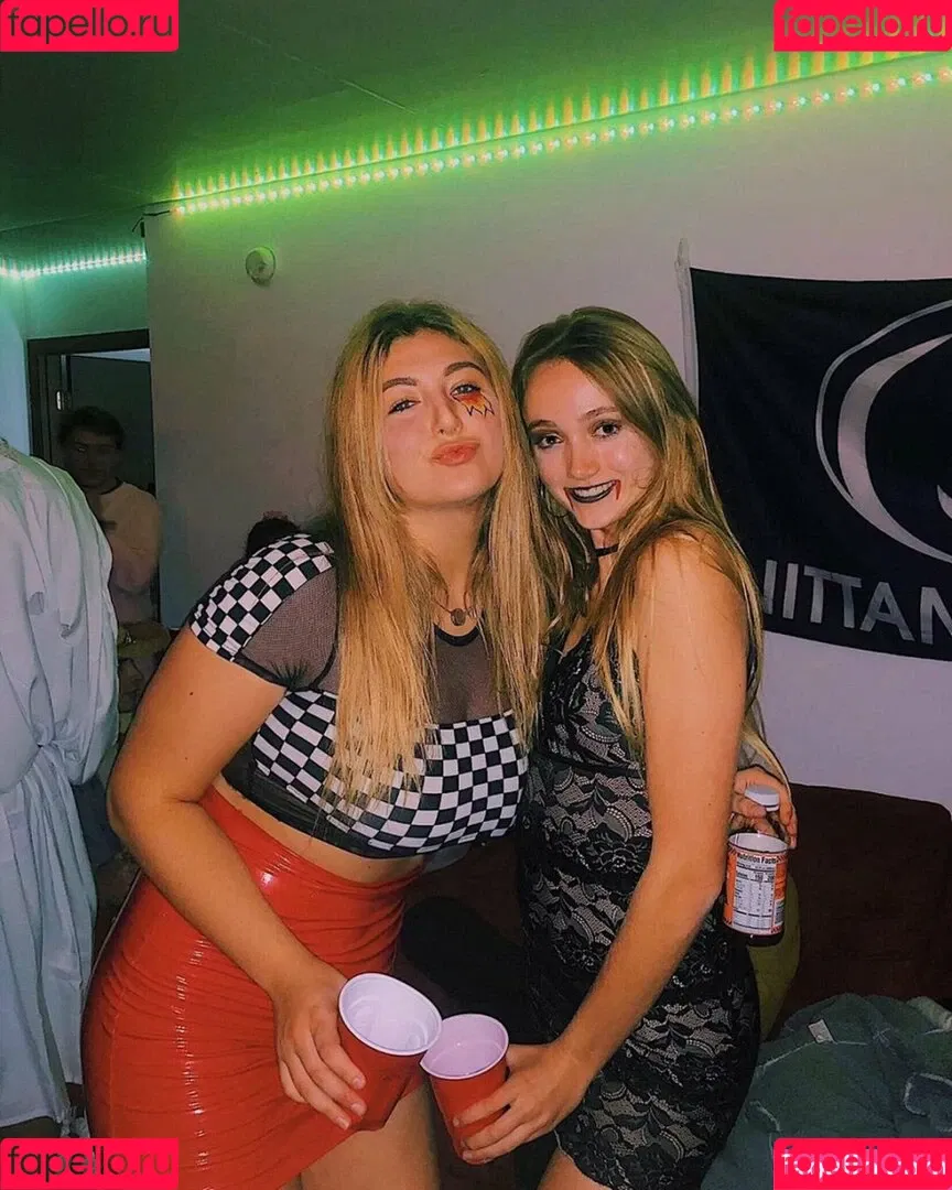 meakelena Onlyfans Photo Gallery 