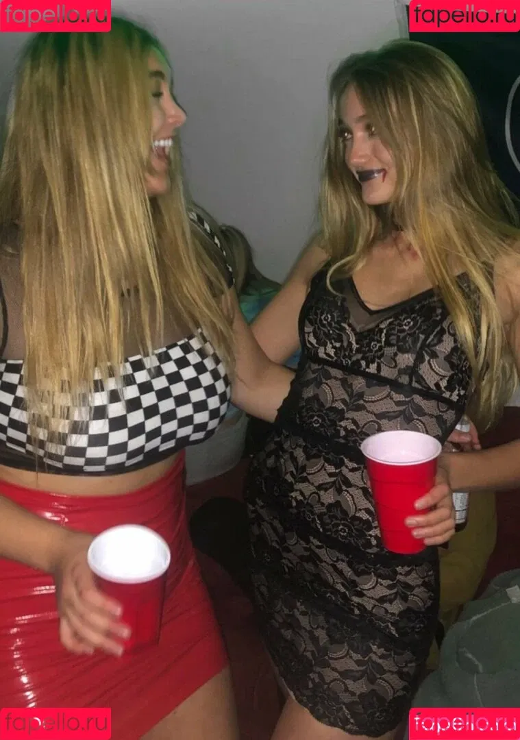 meakelena Onlyfans Photo Gallery 