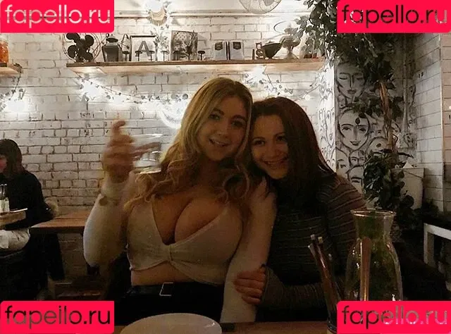 meakelena Onlyfans Photo Gallery 