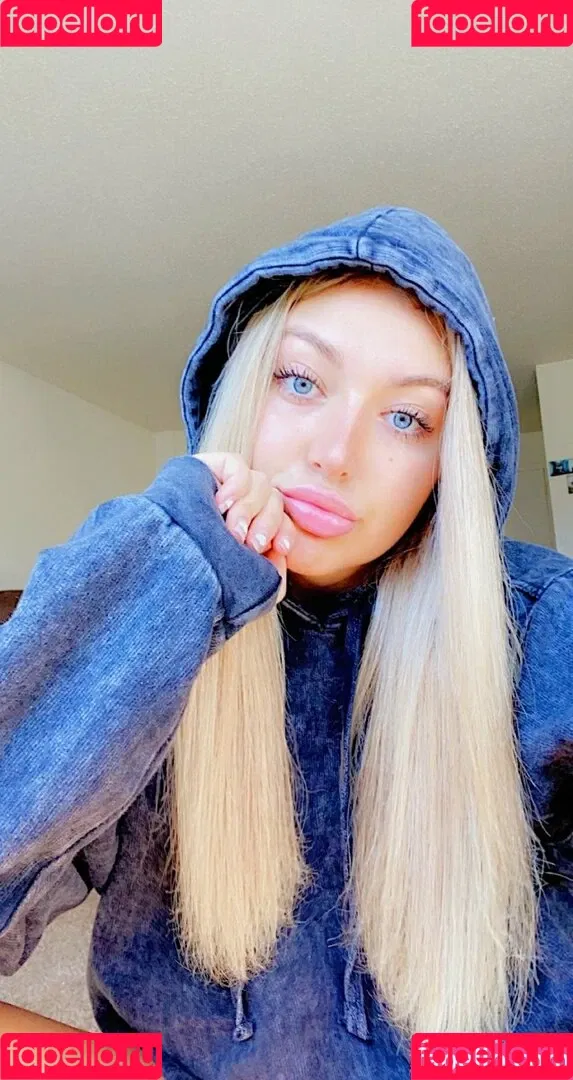 meakelena Onlyfans Photo Gallery 