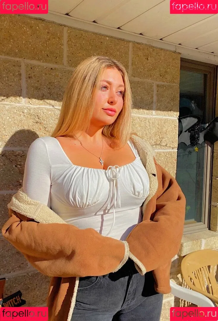 meakelena Onlyfans Photo Gallery 