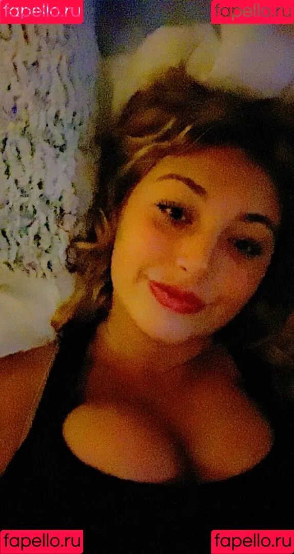 meakelena Onlyfans Photo Gallery 