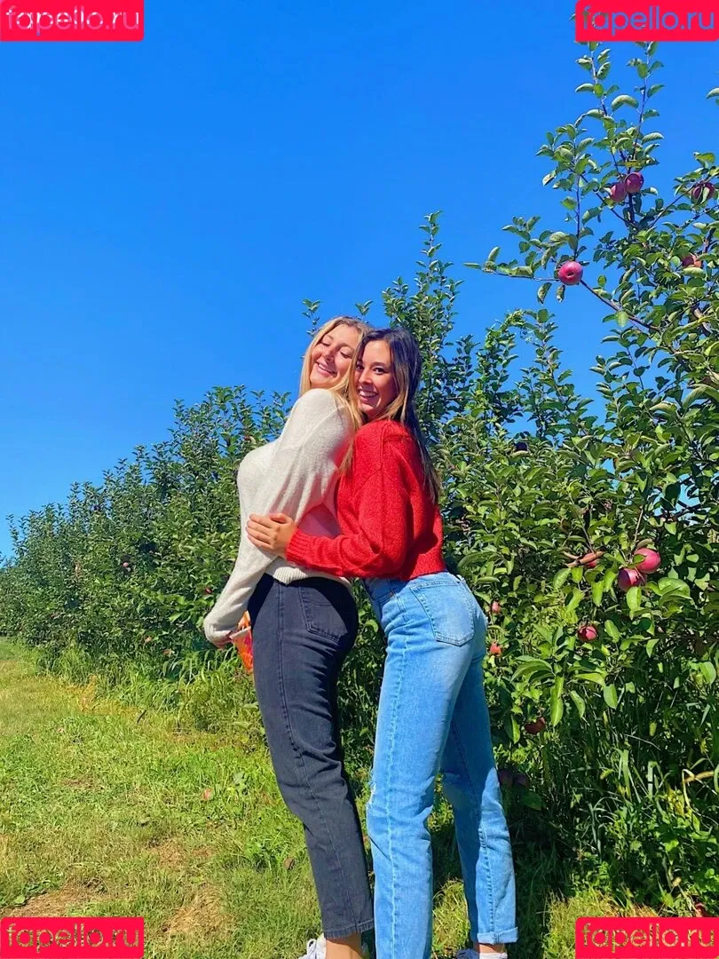 meakelena Onlyfans Photo Gallery 
