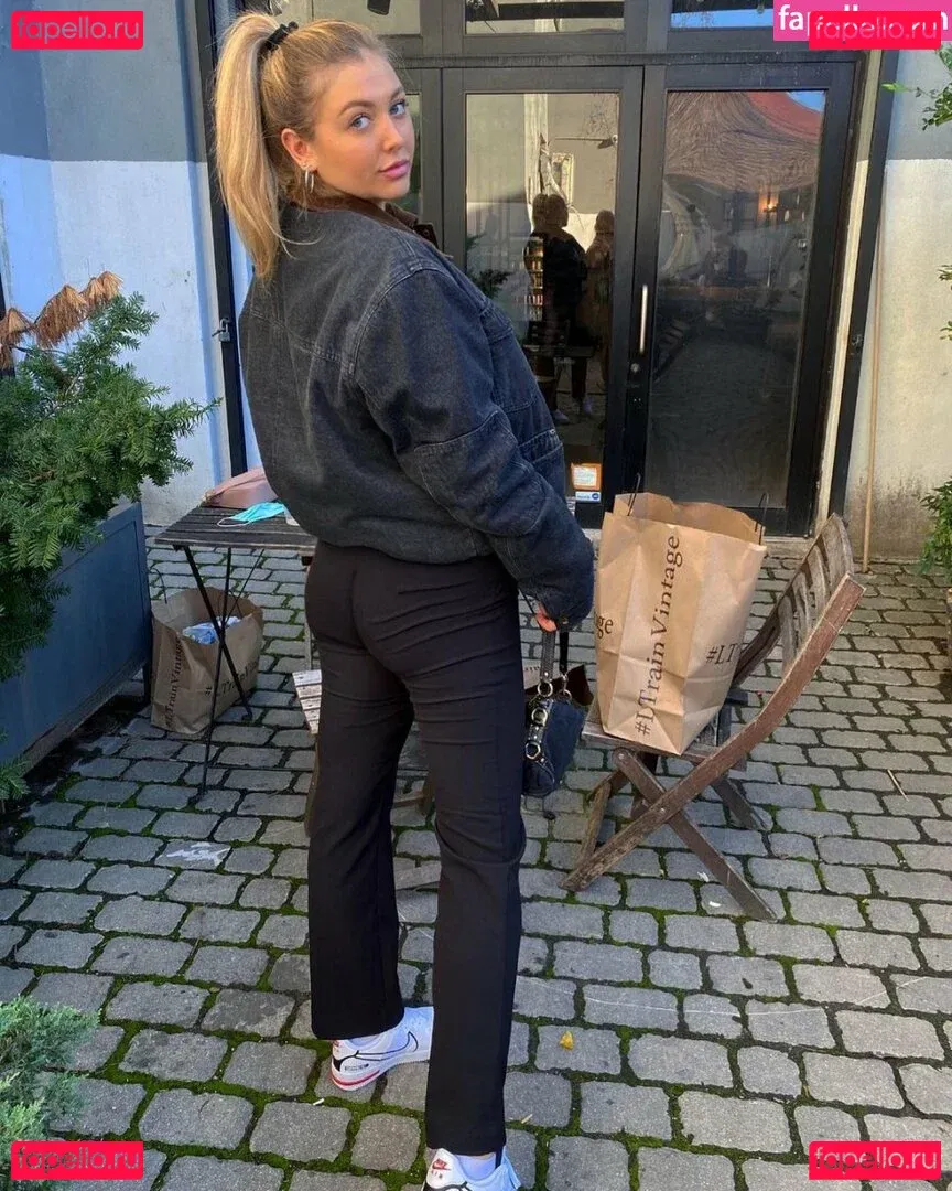 meakelena Onlyfans Photo Gallery 