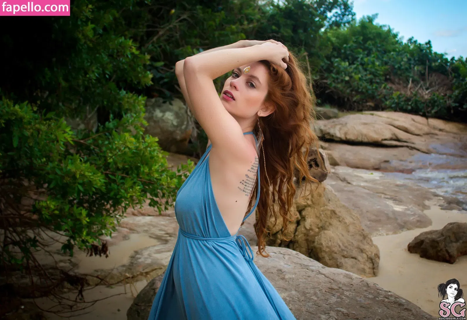 Aroua Dh Onlyfans Photo Gallery 