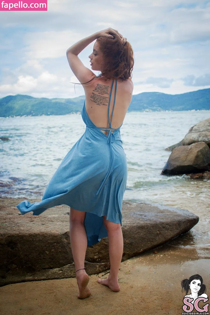 Aroua Dh Onlyfans Photo Gallery 