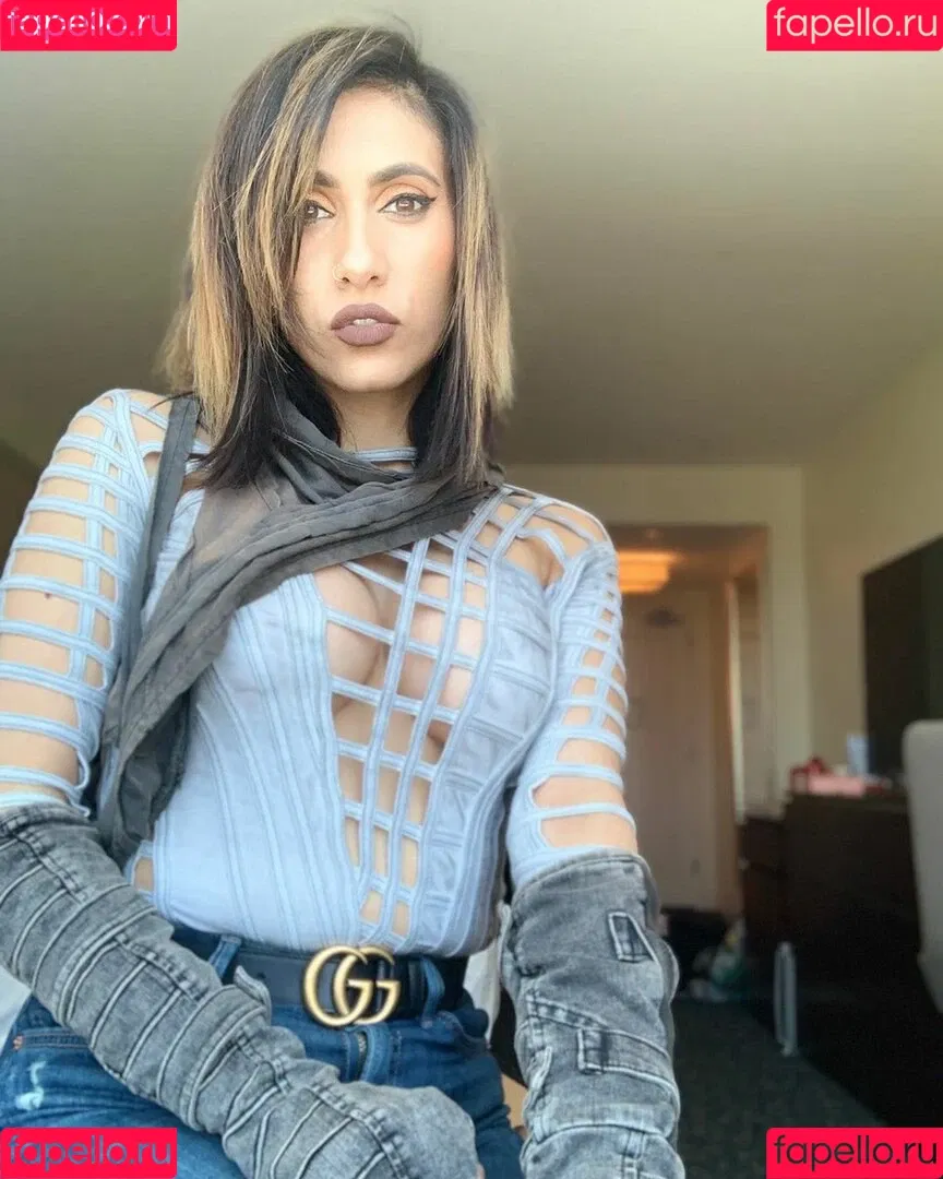 Cristina Vee Valenzuela Onlyfans Photo Gallery 