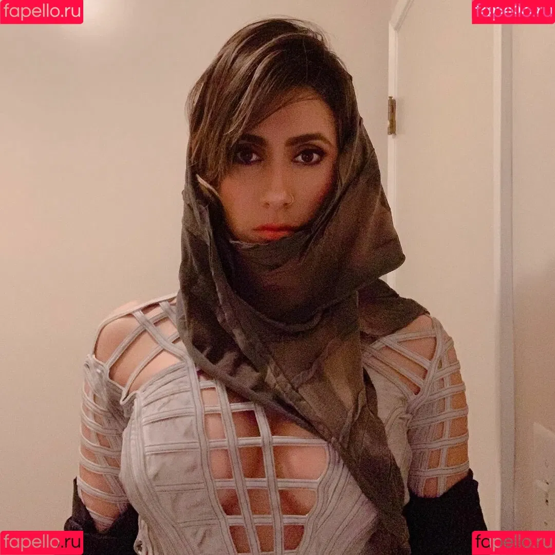 Cristina Vee Valenzuela Onlyfans Photo Gallery 