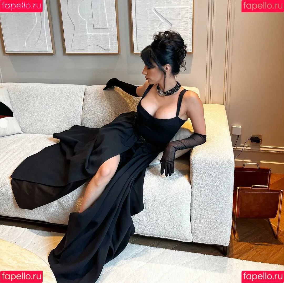 Cristina Vee Valenzuela Onlyfans Photo Gallery 