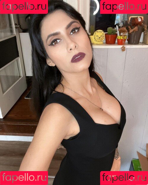 Cristina Vee Valenzuela Onlyfans Photo Gallery 