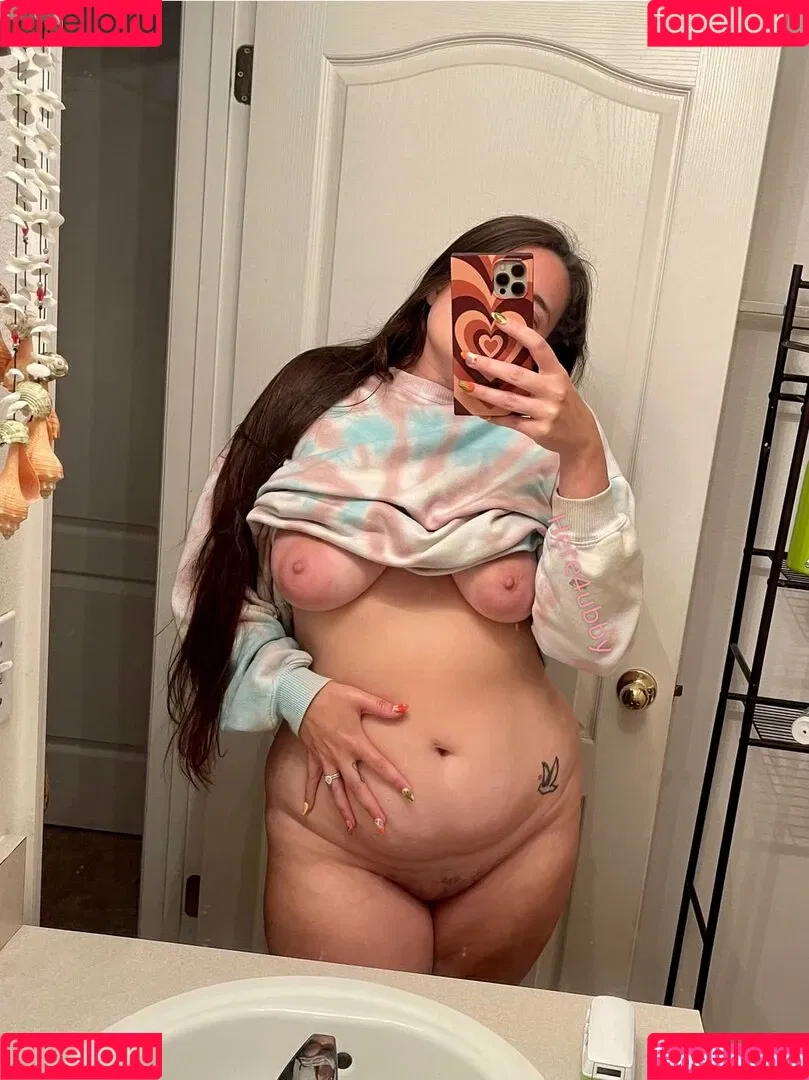Naughty Mama Onlyfans Photo Gallery 