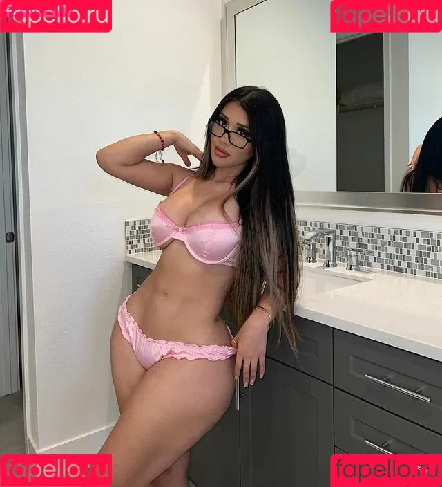 Lilianaheartsss Onlyfans Photo Gallery 