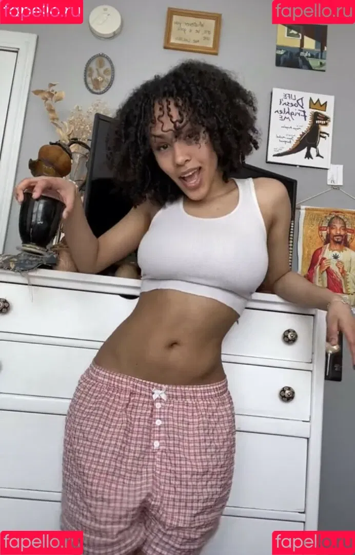 Aaliyeezy Onlyfans Photo Gallery 