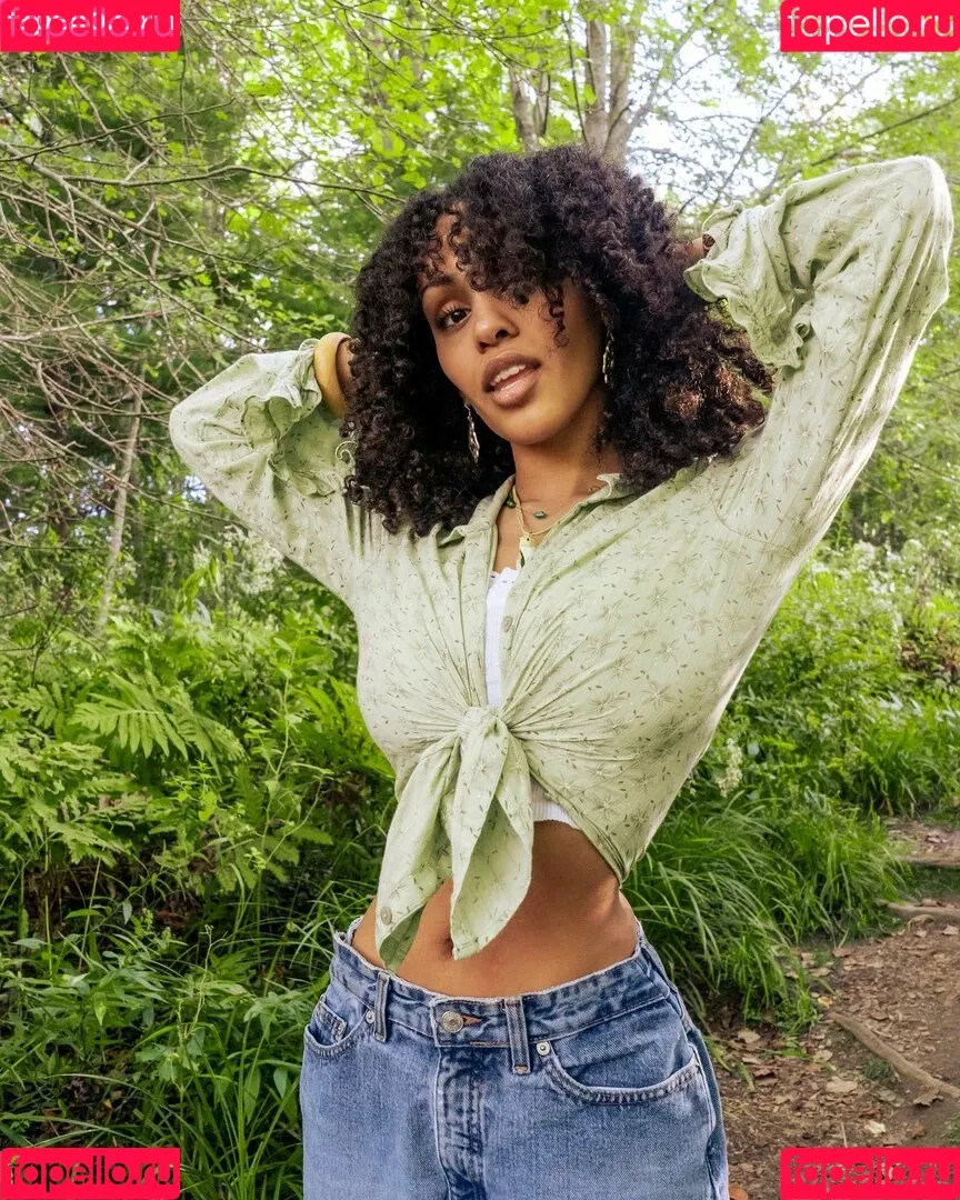 Aaliyeezy Onlyfans Photo Gallery 
