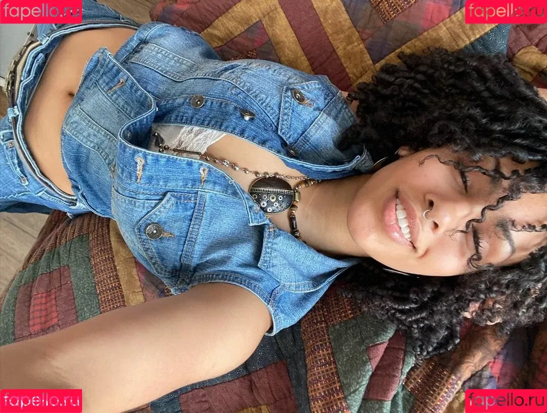 Aaliyeezy Onlyfans Photo Gallery 