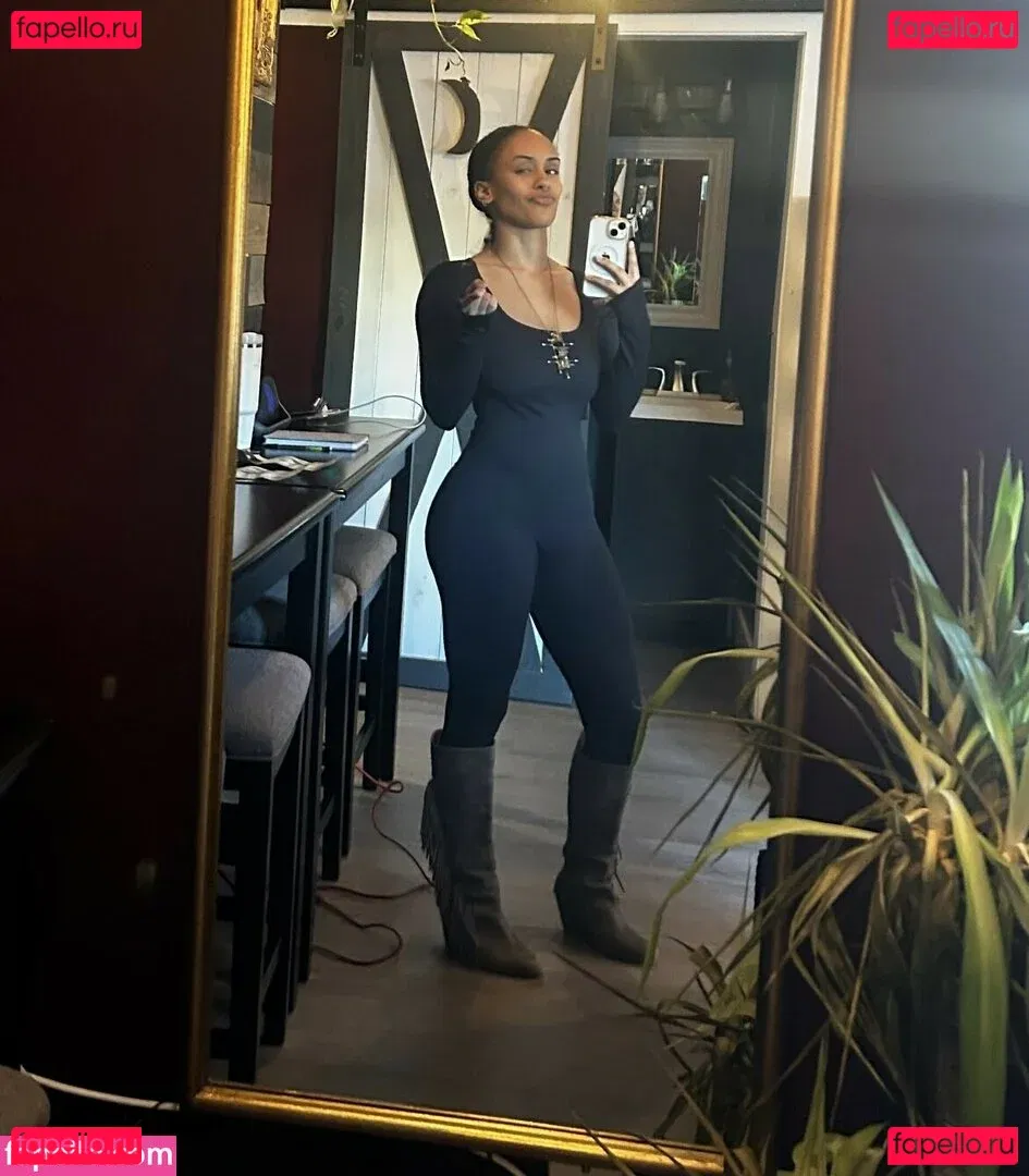 Aaliyeezy Onlyfans Photo Gallery 