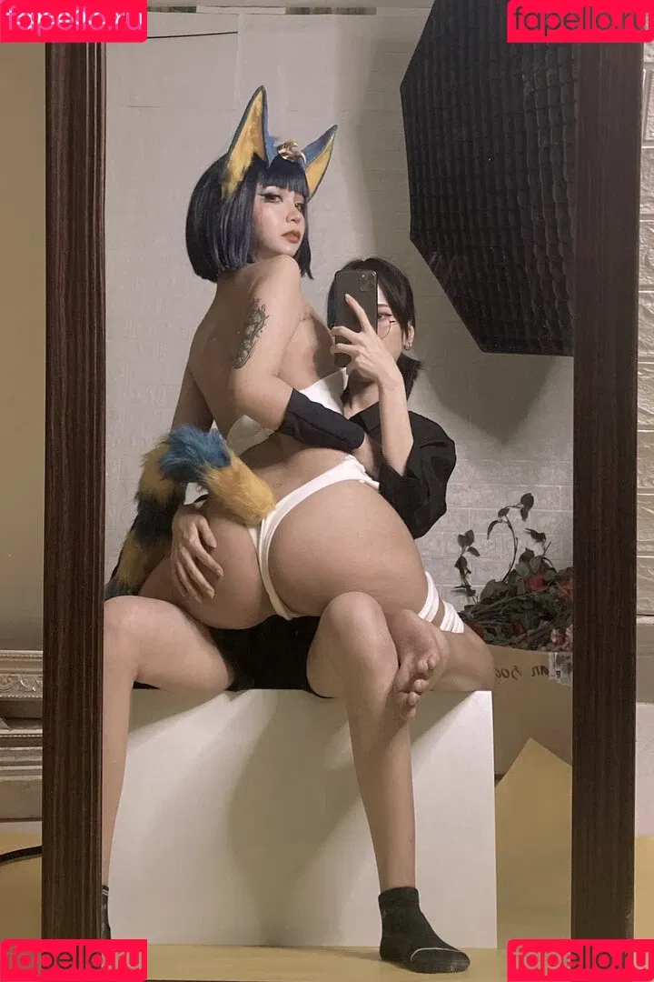 Umeko J. Onlyfans Photo Gallery 