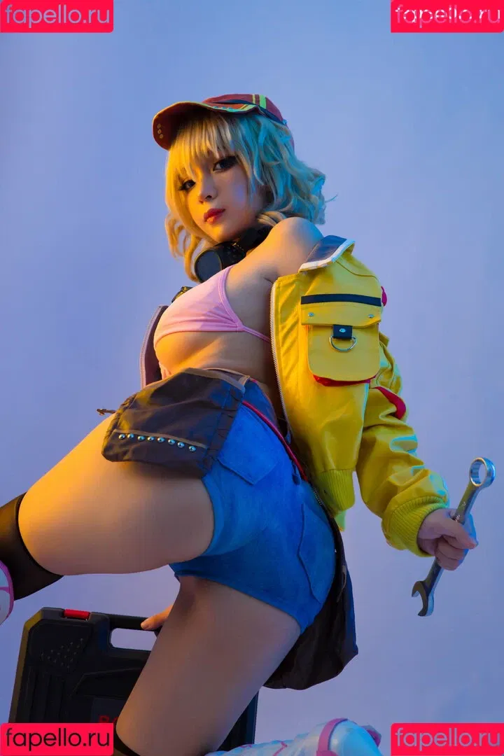 Umeko J. Onlyfans Photo Gallery 