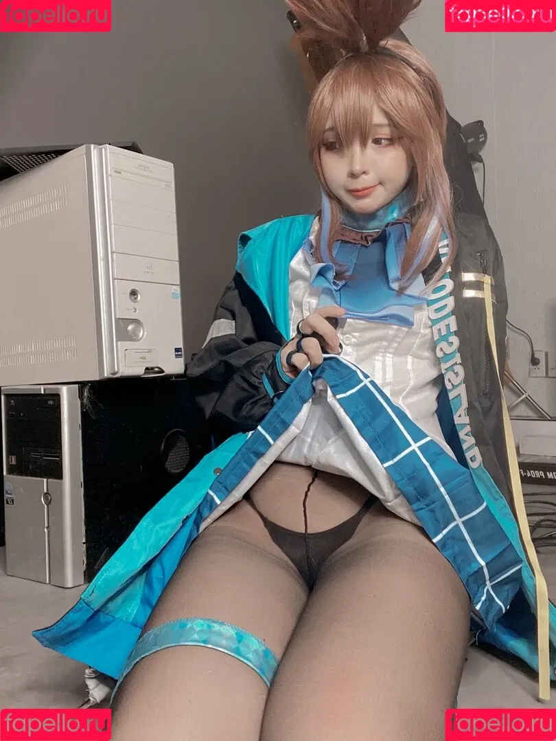 Umeko J. Onlyfans Photo Gallery 