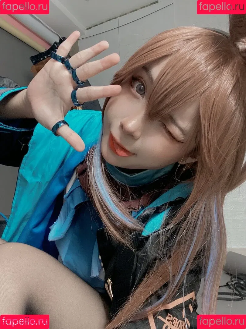 Umeko J. Onlyfans Photo Gallery 